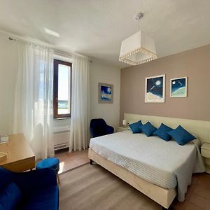 Camera con letto king size